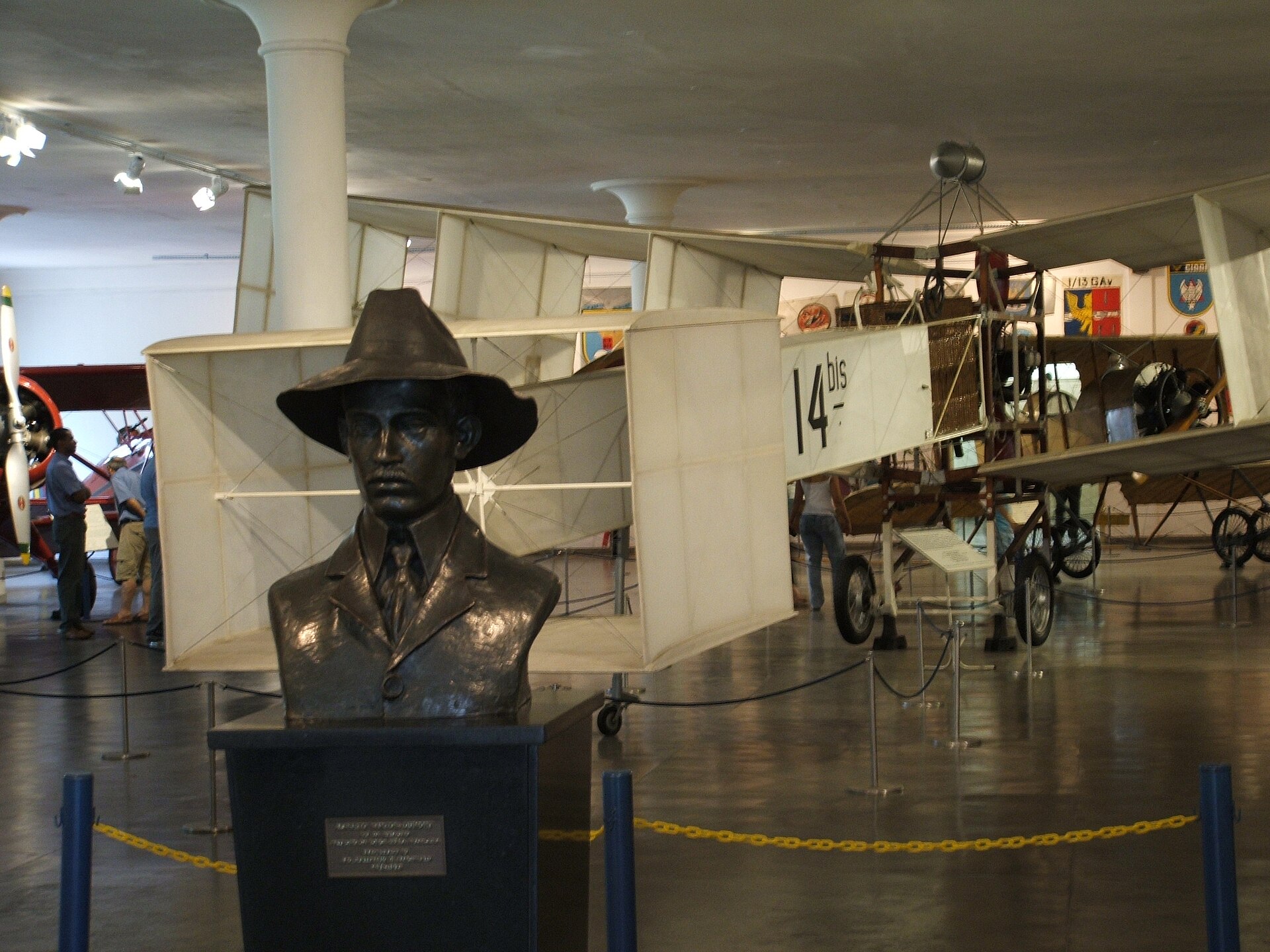 Imagem de referência relacionada a Museu Aeroespacial, item descrito como museu em Rio de Janeiro, Brasil