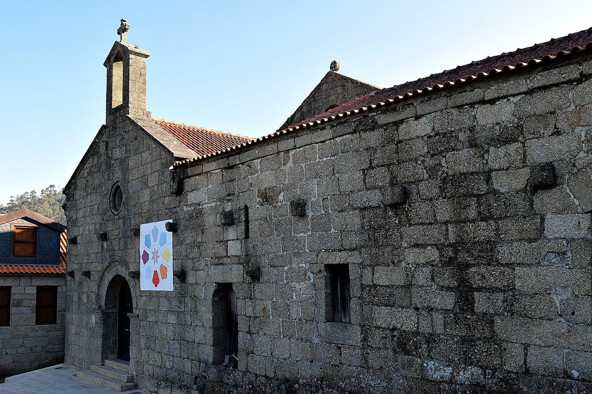 Imagem de referência relacionada a Vilarinho, item descrito como vila portuguesa, sede da Freguesia de Vilarinho do Município de Santo Tirso