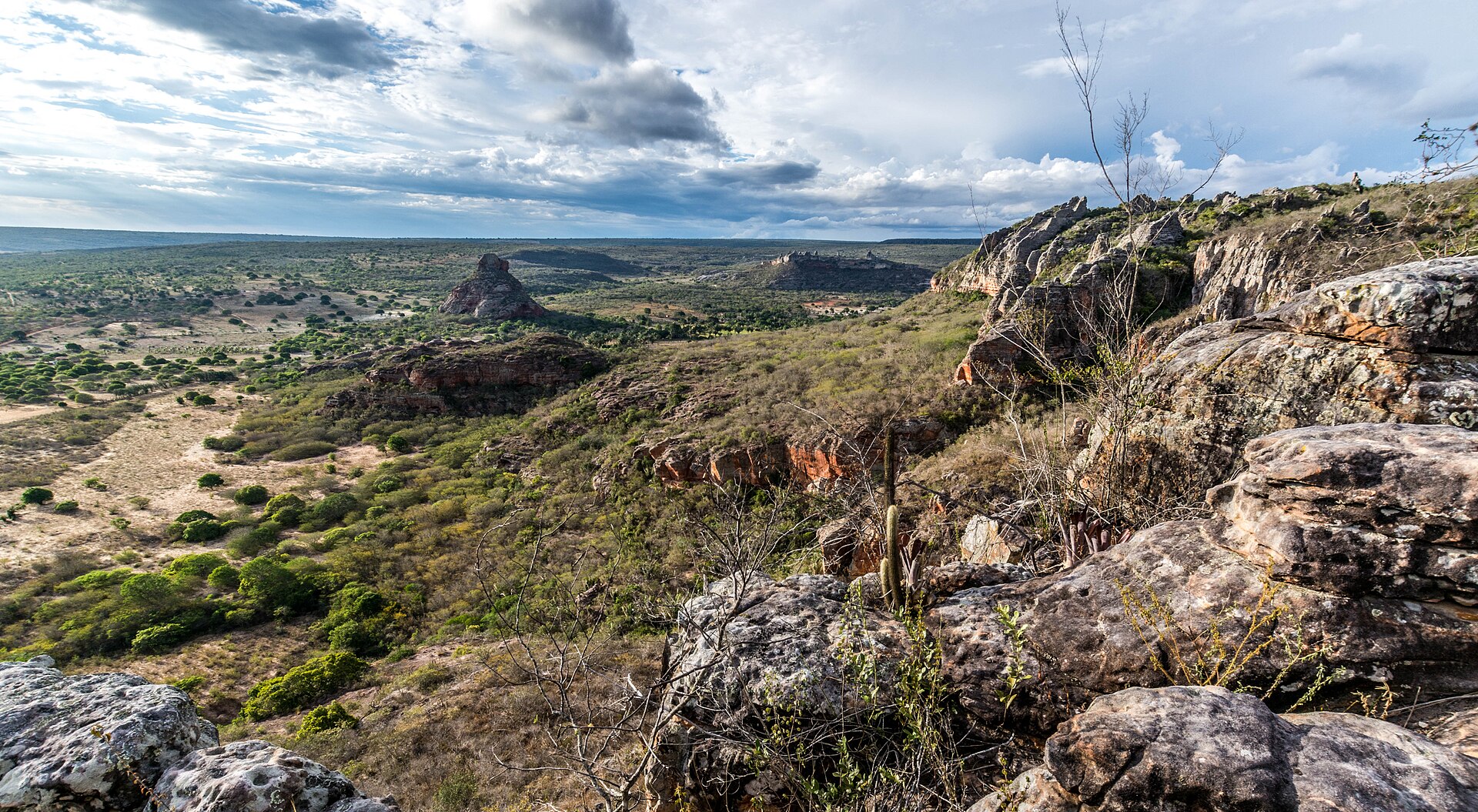 Imagem de referência de Parque Nacional do Catimbau, descrito nos dados abertos como parque Nacional do Catimbau de nível Federal, localizado (a) em Buíque (PE), Ibimirim (PE), Sertânia (PE), Tupanatinga (PE)