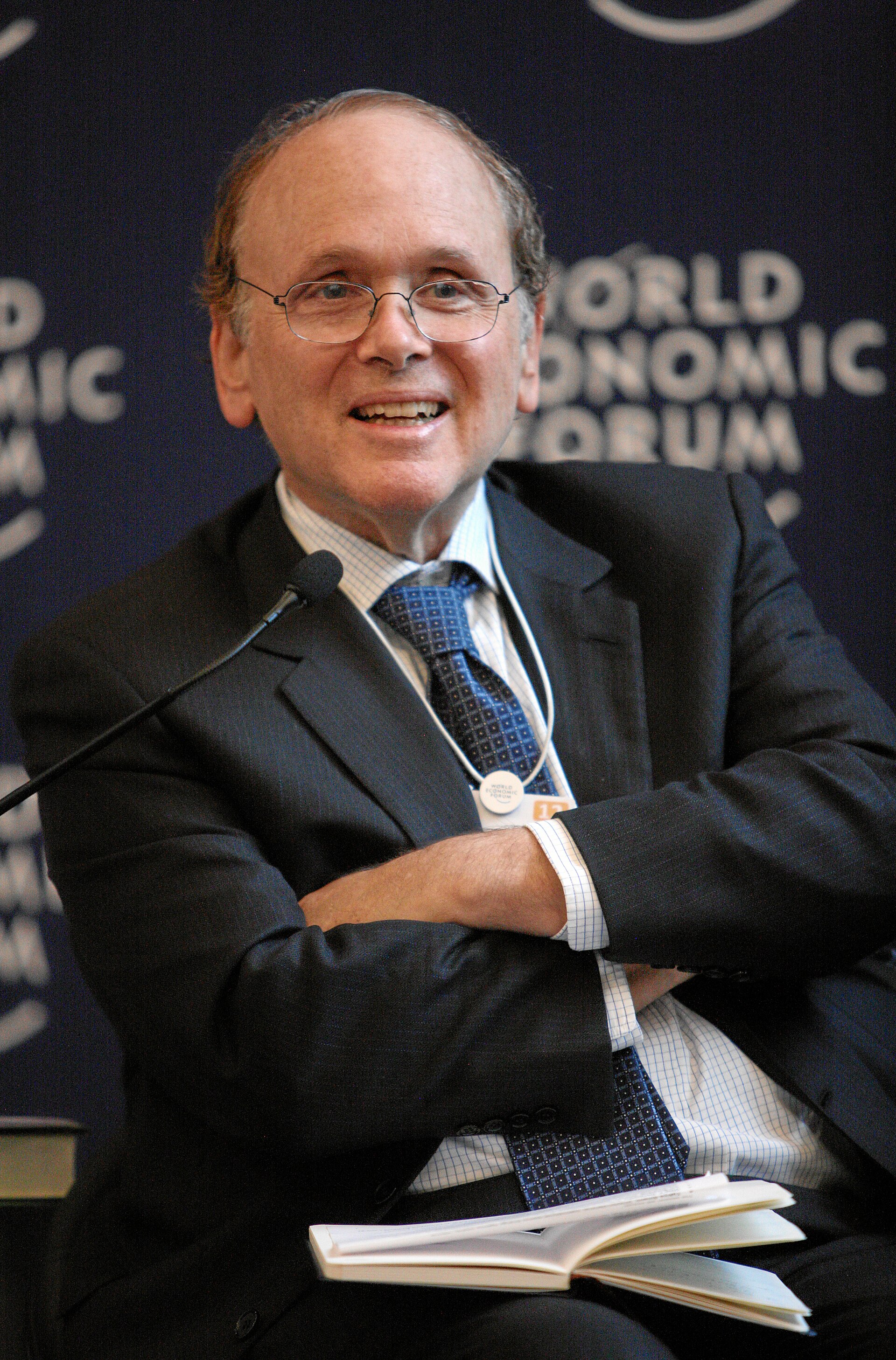 Imagem de referência relacionada a Daniel Yergin, item descrito como registro de referência sobre Daniel Yergin, organizado a partir de dados estruturados abertos