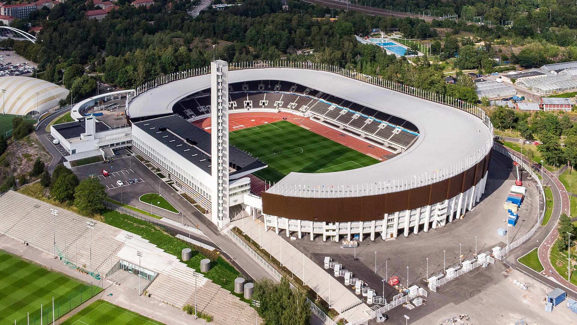 Imagem de referência de Estádio Olímpico de Helsínquia, descrito nos dados abertos como estádio em Helsínquia, Finlândia