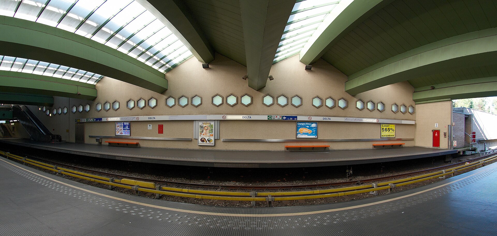 Imagem de referência de Delta, descrito nos dados abertos como estação de metrô de Bruxelas