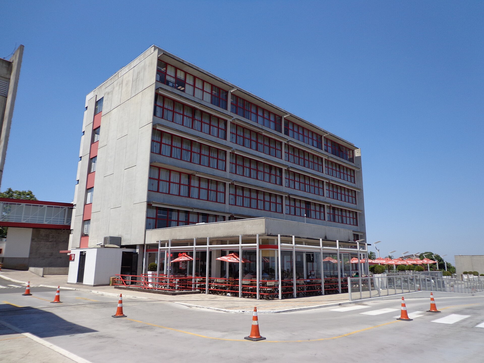 Imagem de referência relacionada a Centro Universitário Ritter dos Reis, item descrito como centro universitário privado com fins lucrativos em Porto Alegre, Rio Grande do Sul