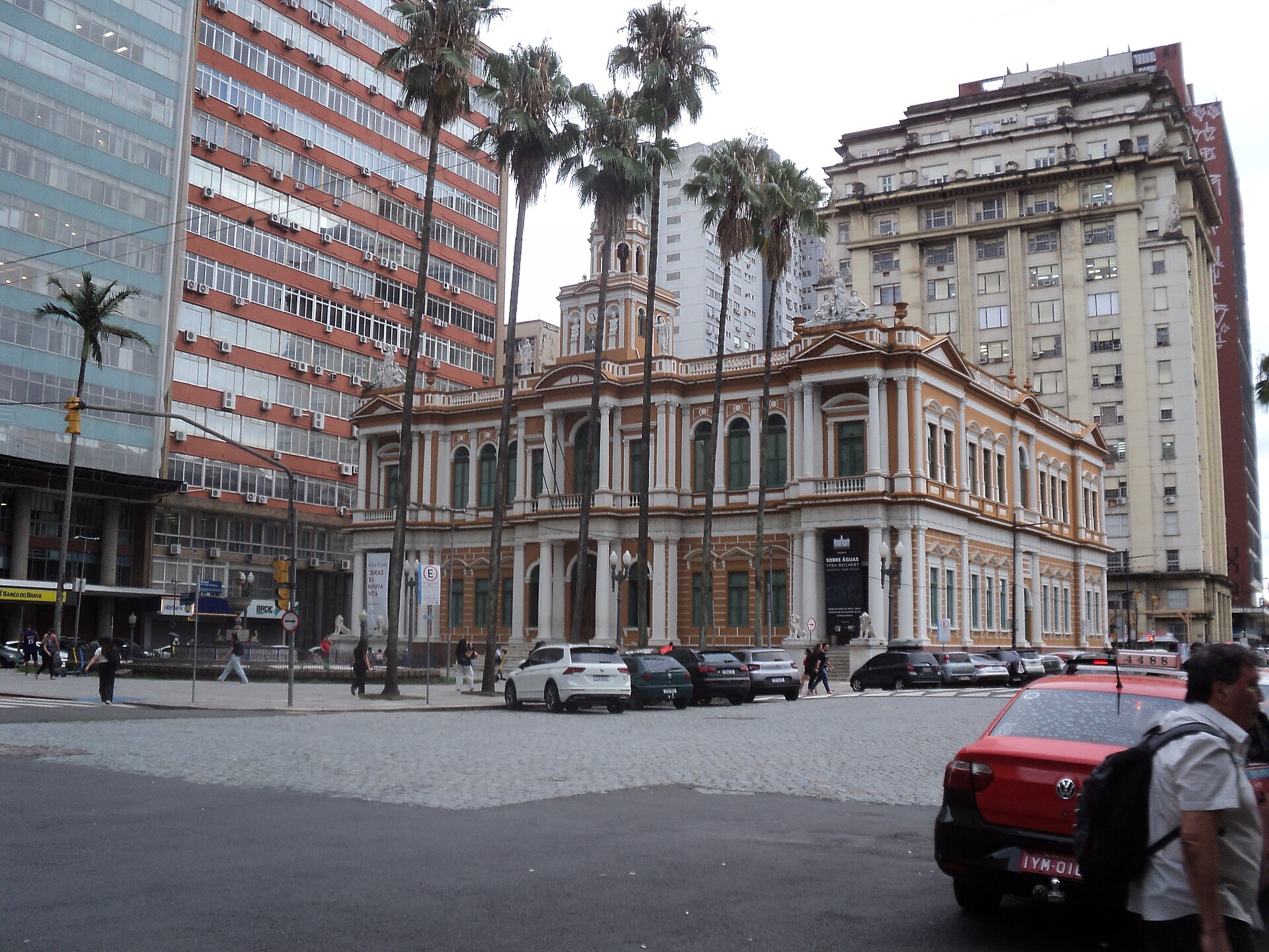Imagem de referência de Prefeitura Municipal de Porto Alegre, descrito nos dados abertos como poder executivo do município de Porto Alegre, Brasil