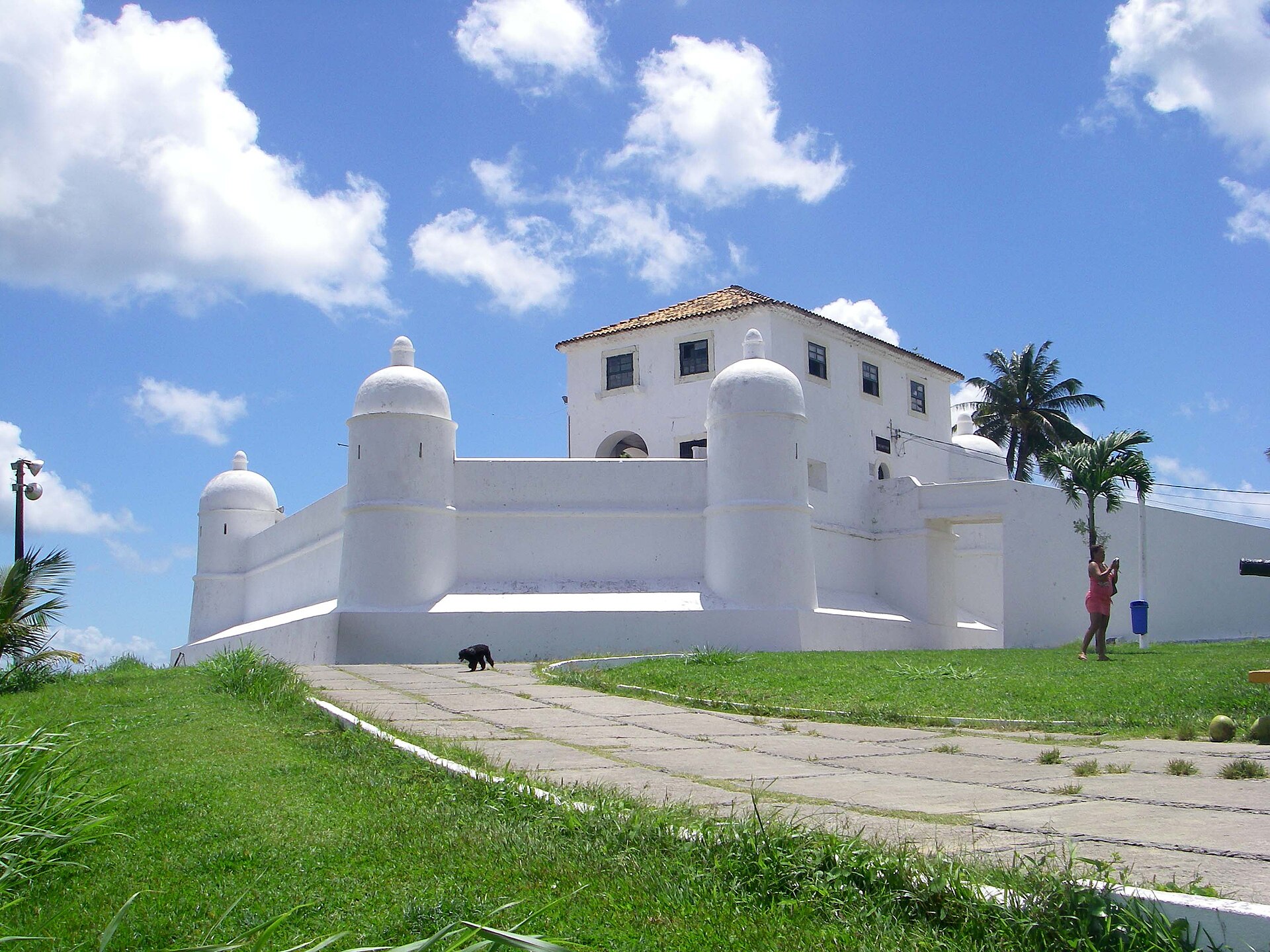 Imagem de referência de Forte de Nossa Senhora de Monte Serrat, descrito nos dados abertos como fortificação brasileira em Salvador