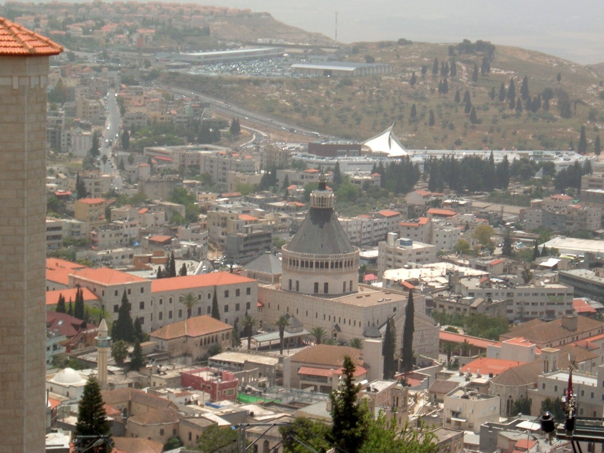 Imagem de referência relacionada a Nazaré, item descrito como capital do distrito Norte, Israel; conhecida por ser a cidade onde Jesus vivia