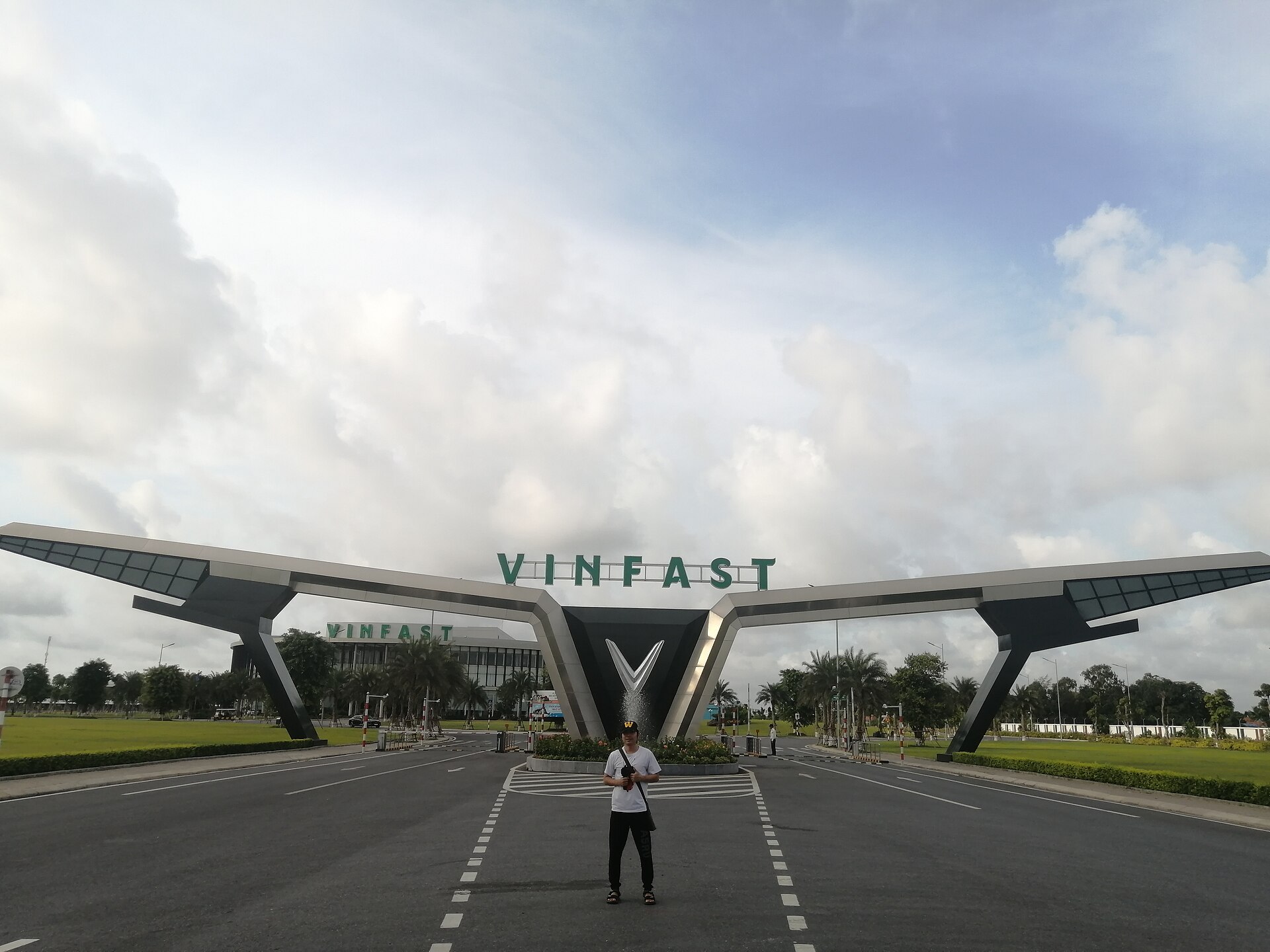 Imagem de referência relacionada a VinFast, item descrito como fabricante automotivo vietnamita