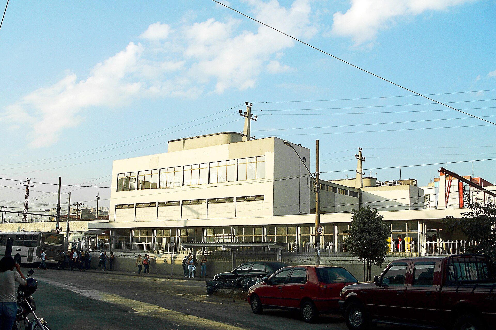 Imagem de referência de Estação Lapa (Linha 7), descrito nos dados abertos como estação ferroviária no município de São Paulo, Brasil