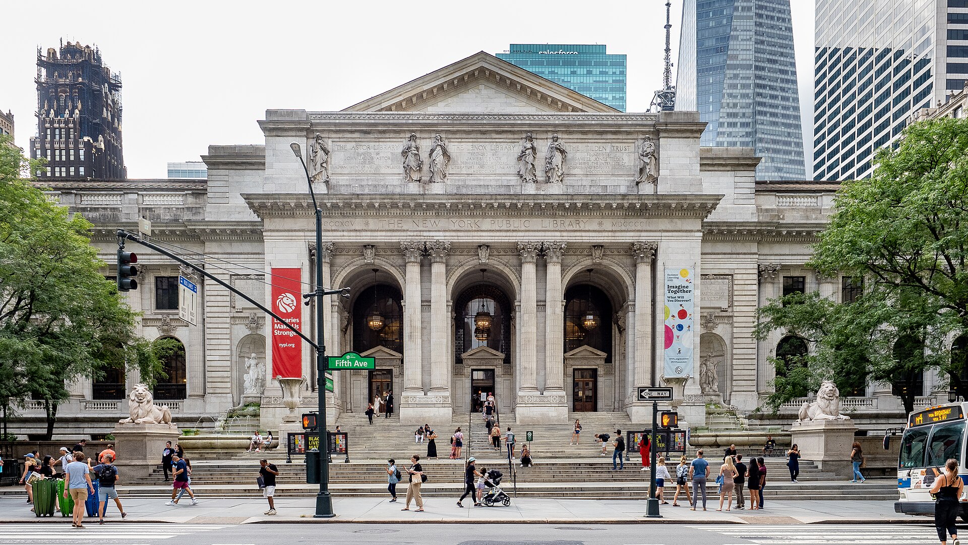 Imagem de referência de Biblioteca Pública de Nova Iorque, descrito nos dados abertos como biblioteca em Manhattan, Nova Iorque, Estados Unidos