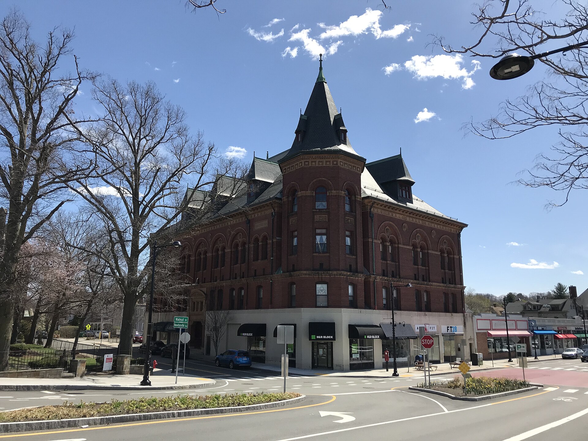Imagem de referência relacionada a Newton, item descrito como cidade em Massachusetts
