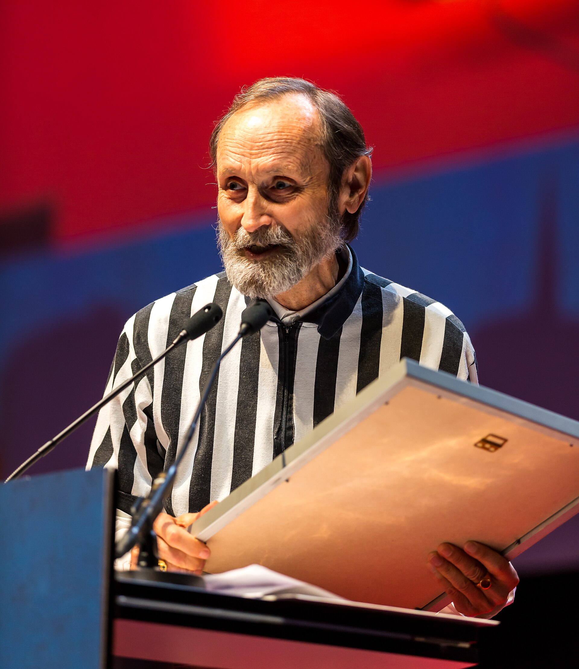 Imagem de referência relacionada a Walter Day, item descrito como registro de referência sobre Walter Day, organizado a partir de dados estruturados abertos