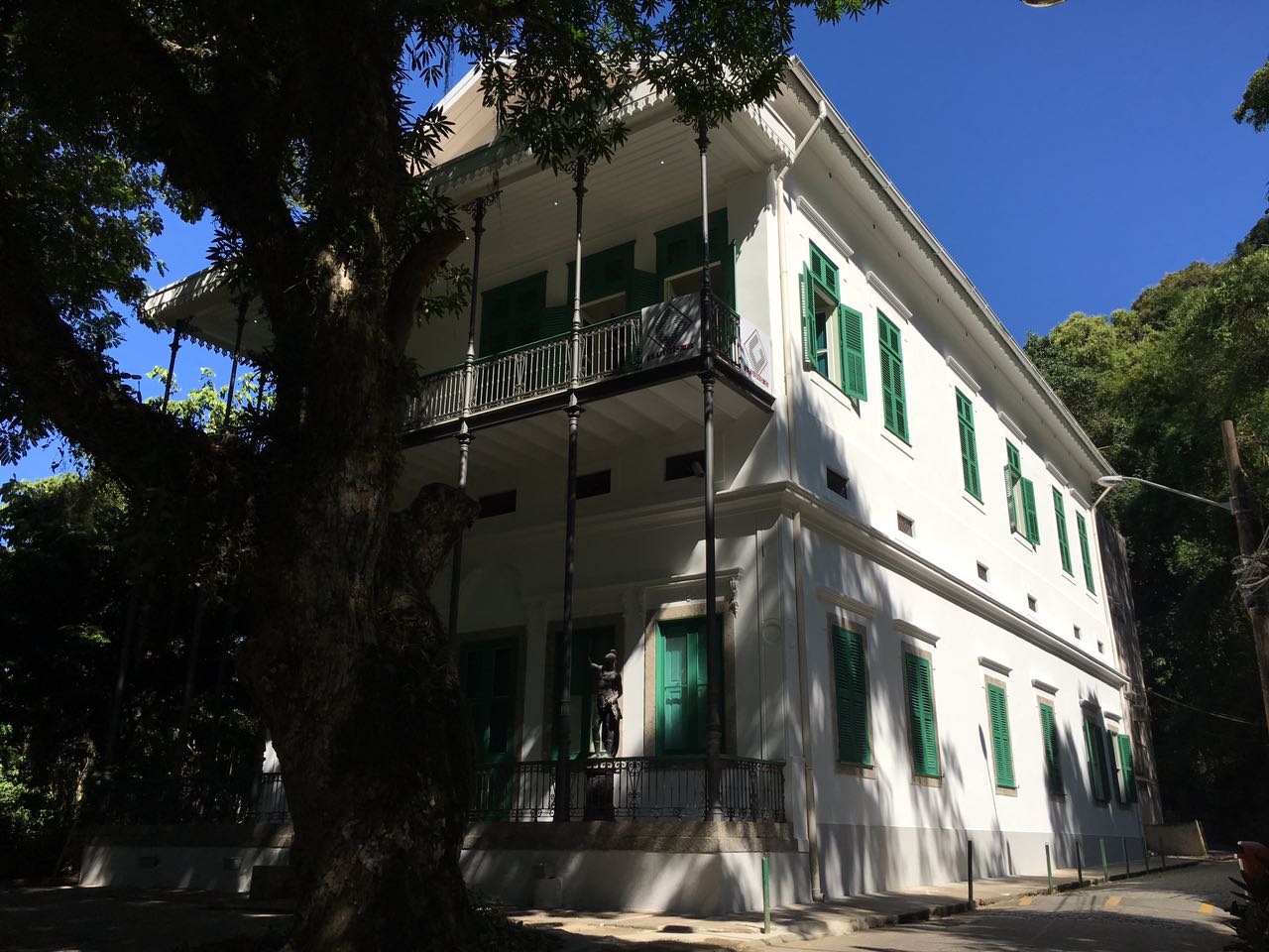 Imagem de referência relacionada a Solar de Santa Marinha, item descrito como edifício em Rio de Janeiro, Brasil