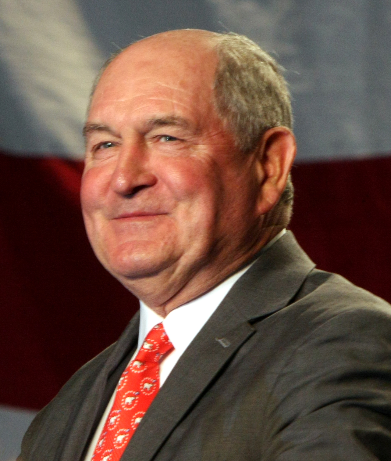 Imagem de referência de Sonny Perdue, descrito nos dados abertos como oficial militar, Estados Unidos