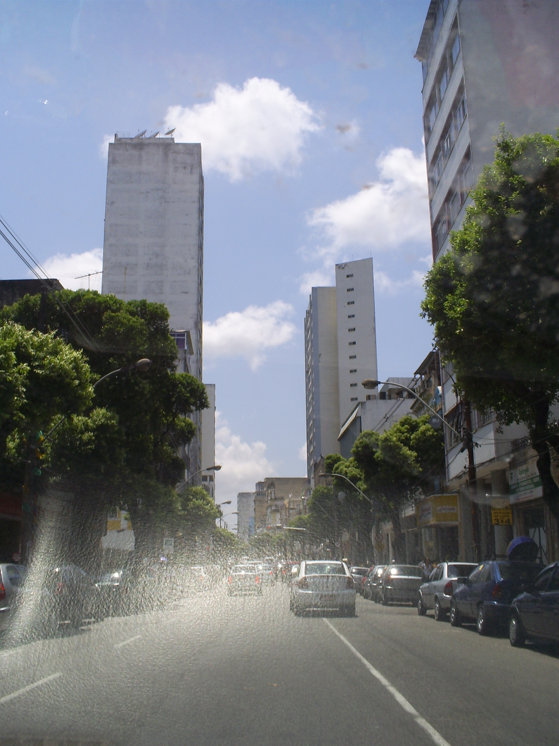 Imagem de referência de Avenida Sete de Setembro, descrito nos dados abertos como logradouro público em Salvador, município do estado brasileiro da Bahia