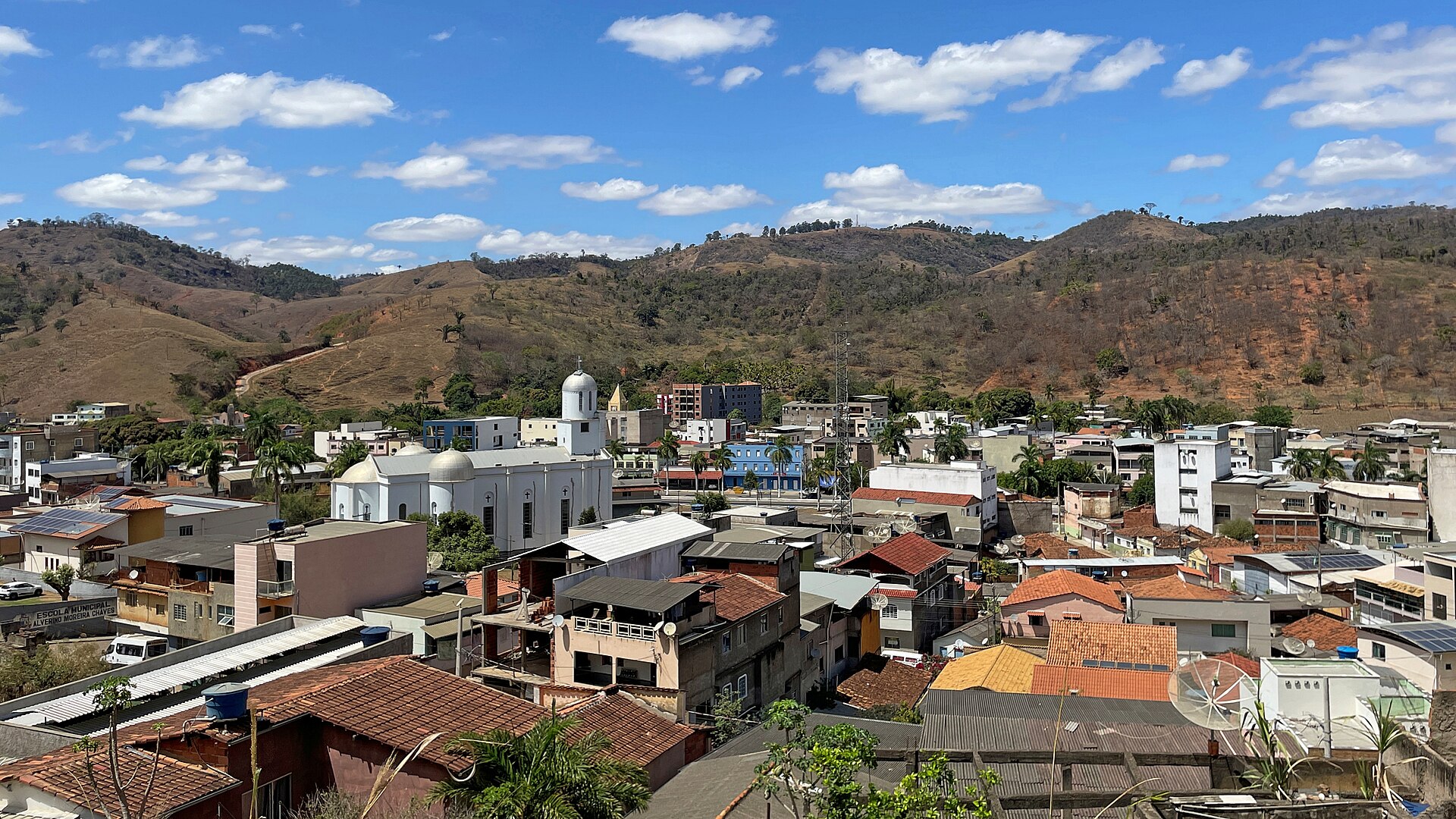 Imagem de referência de Dom Cavati, descrito nos dados abertos como município brasileiro do estado de Minas Gerais