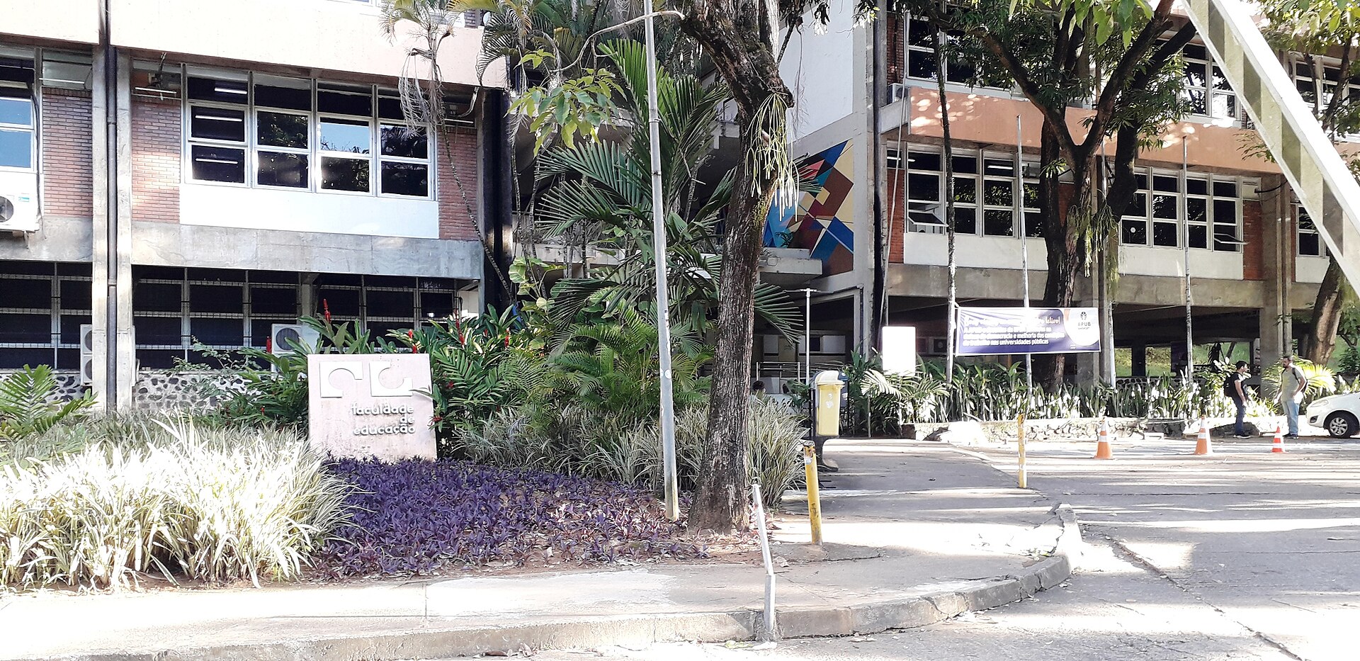 Imagem de referência de Faculdade de Educação da Universidade Federal da Bahia, descrito nos dados abertos como unidade universitária da UFBA