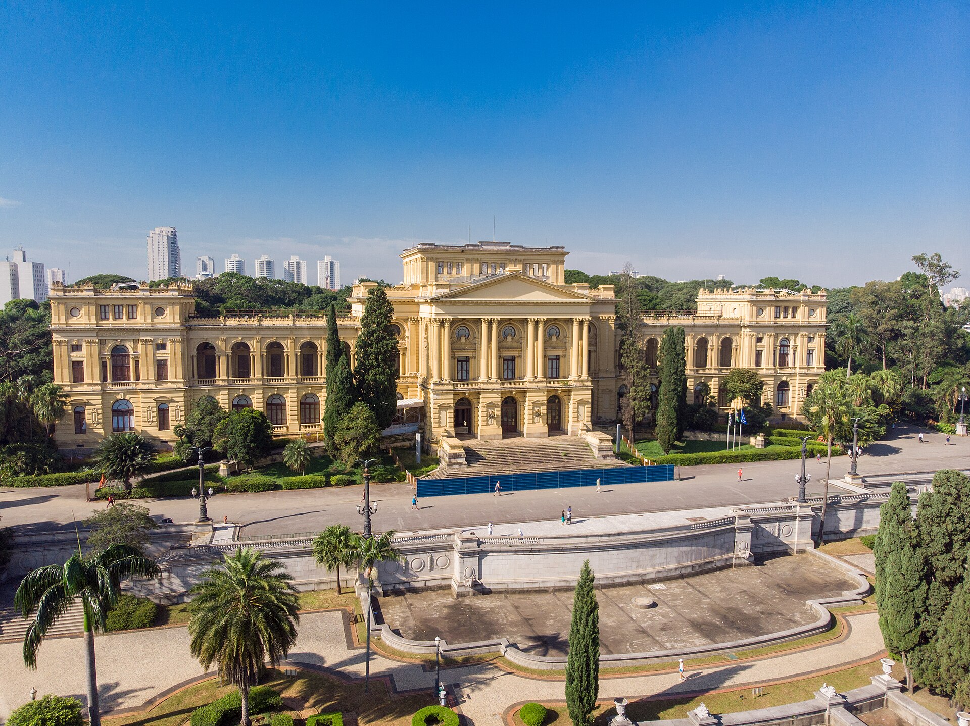 Imagem de referência de Edifício-monumento, descrito nos dados abertos como edifício em São Paulo, Brasil