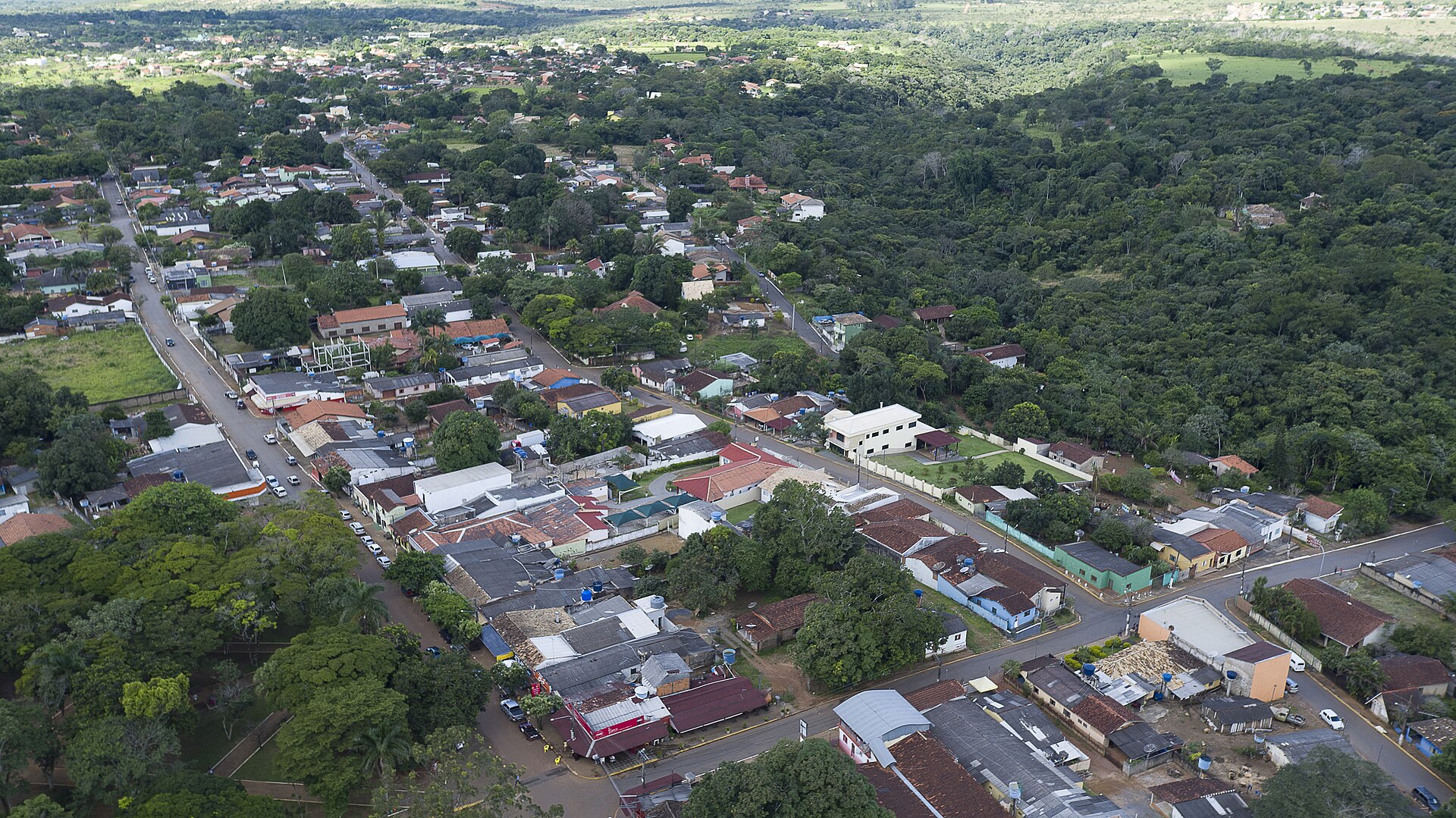 Imagem de referência de Chapada dos Guimarães, descrito nos dados abertos como município brasileiro do estado de Mato Grosso