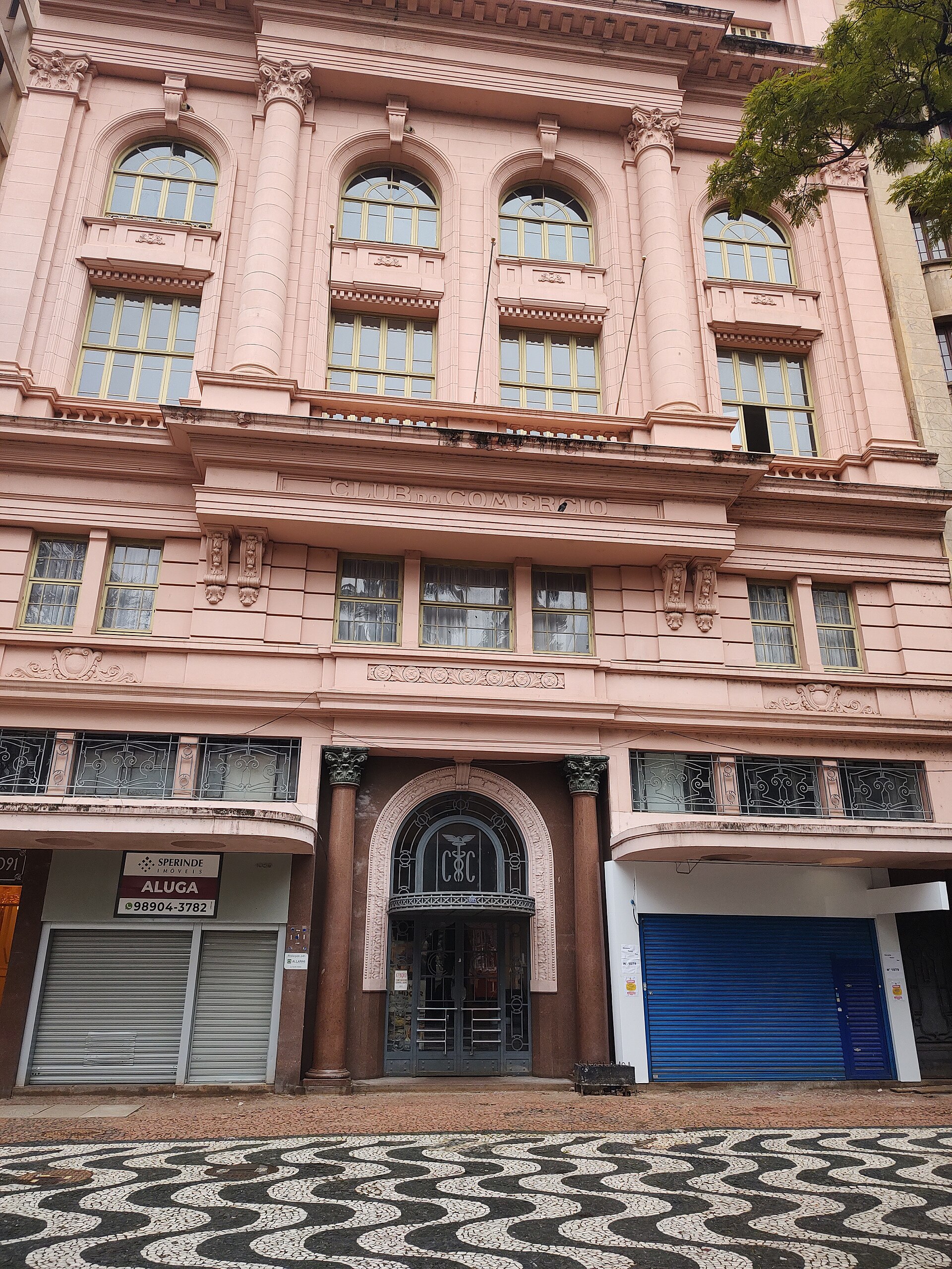 Imagem de referência de Clube do Comércio de Porto Alegre, descrito nos dados abertos como edificação histórica em Porto Alegre, RS, Brasil