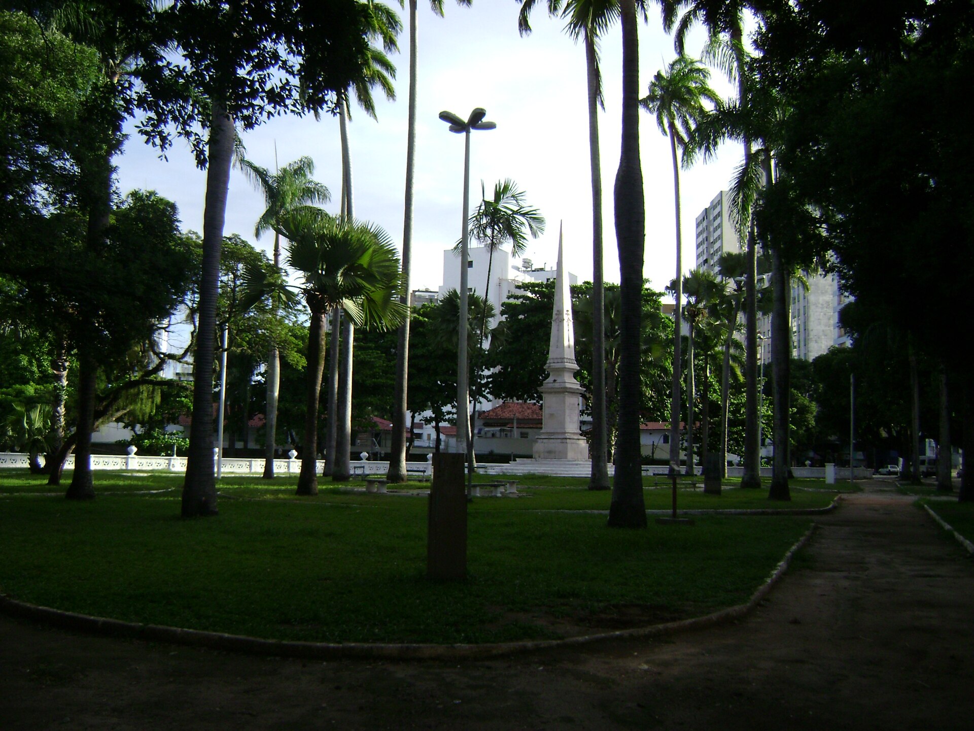Imagem de referência de Praça da Aclamação, descrito nos dados abertos como praça em Salvador, Bahia, Brasil