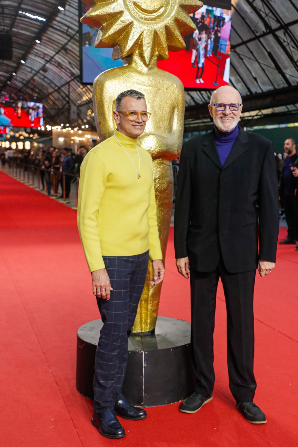 Marcos Caruso comemora momento pessoal: 'Estou muito feliz, tenho filhos, netos, marido e ex-mulheres'