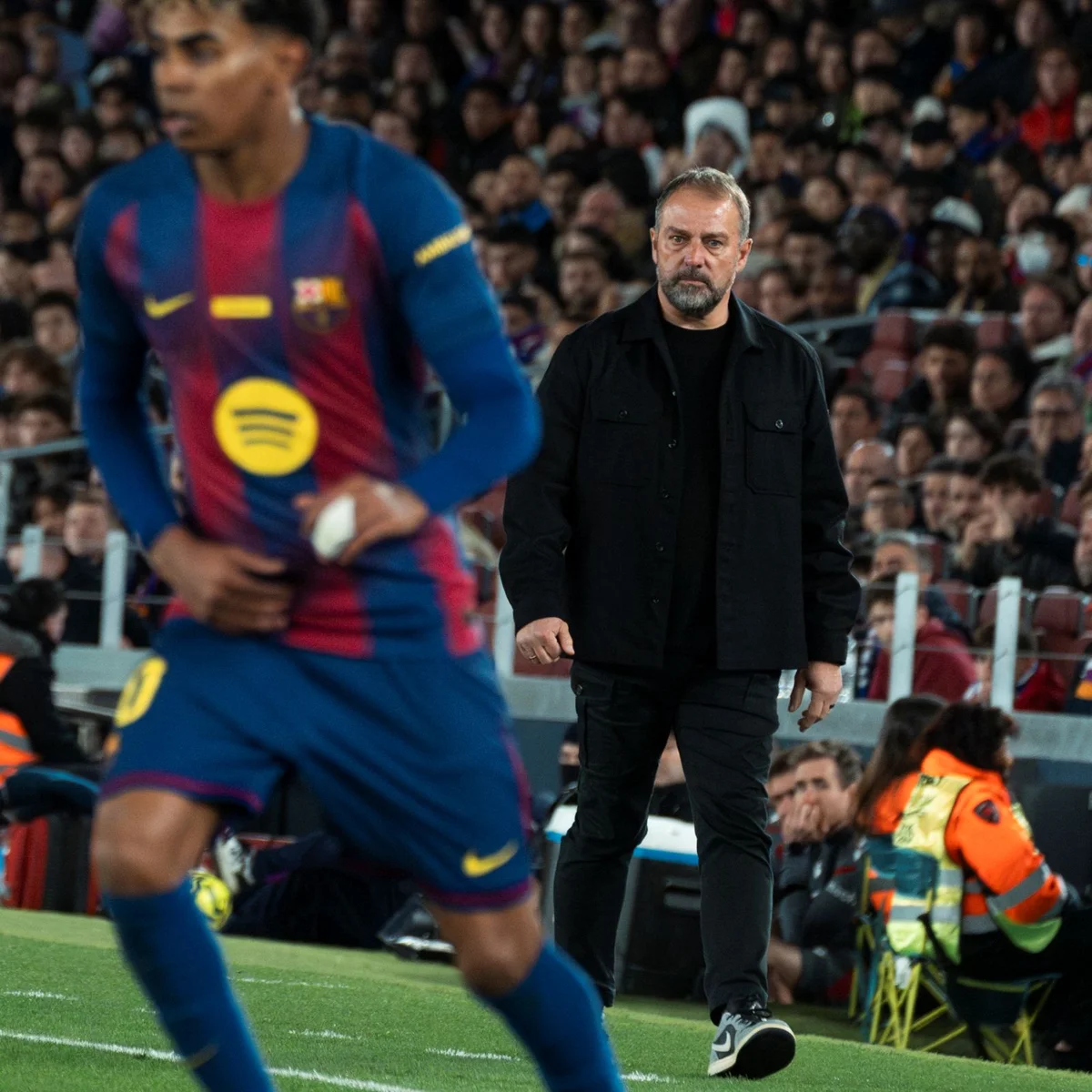 Hansi Flick defende declaração de Yamal sobre Bola de Ouro: "Vou apoiá-lo"