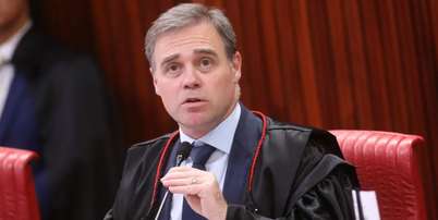 Investigadores da PF enviaram a Mendon&ccedil;a um HD com a c&oacute;pia do celular de Vorcaro, a fim de manter em seguran&ccedil;a as informa&ccedil;&otilde;es Foto: Luiz Roberto/TSE / Perfil Brasil