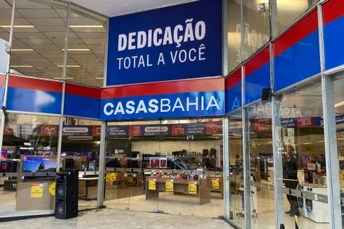 imagem colorida de fachada de loja da Casas Bahia