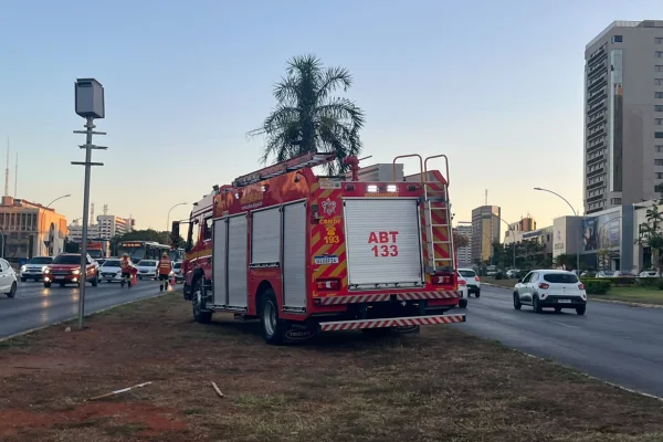 Menina de 12 anos é atropelada enquanto vendia pipoca em sinal da W3 Norte