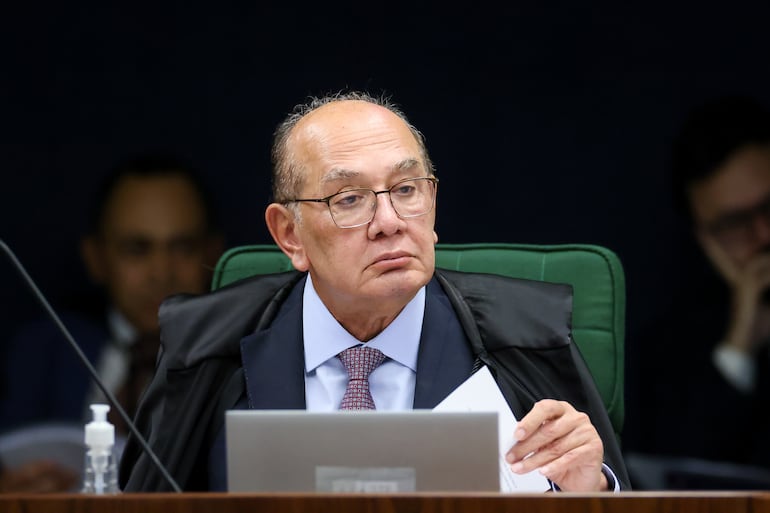Em decisão, Gilmar Mendes diz que reajuste do Bolsa Família é legal e não fere regras eleitorais
