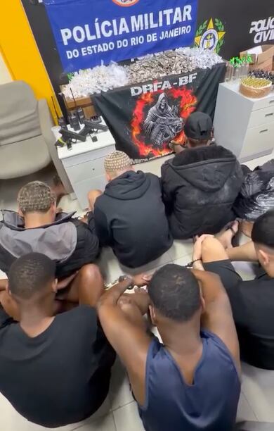 Ação integrada prende oito suspeitos de roubos de veículos e tráfico em Duque de Caxias (RJ)