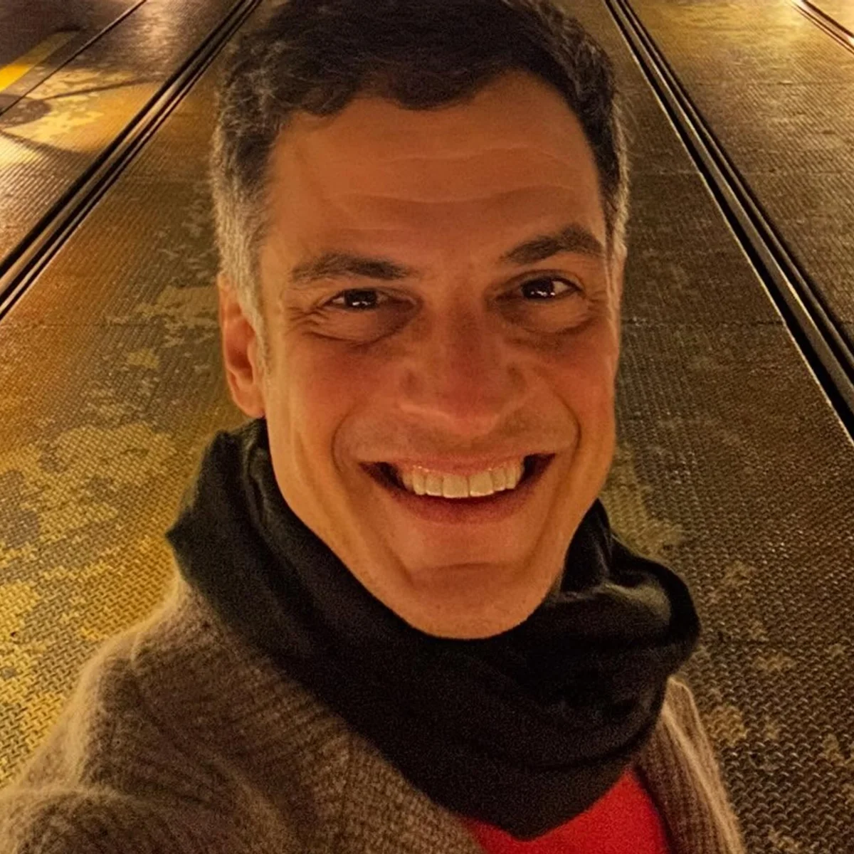Mateus Solano fica incomunicável após esquecer celular em Maceió: "Detox"