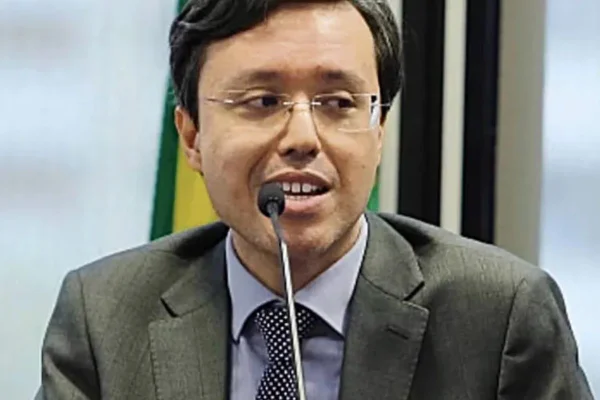 Ex-fiscal da Máfia do ICMS adiantou a advogada mudança em regra tributária