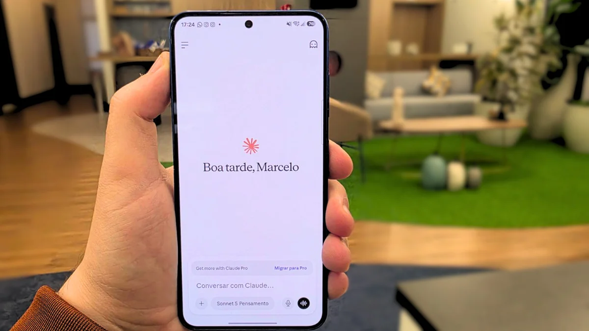 App Claude na tela inicial da conversa