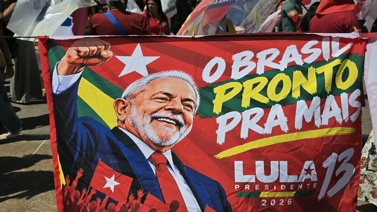 Apoiadores de Lula fazem “ato da virada” na Esplanada antes do 2º turno