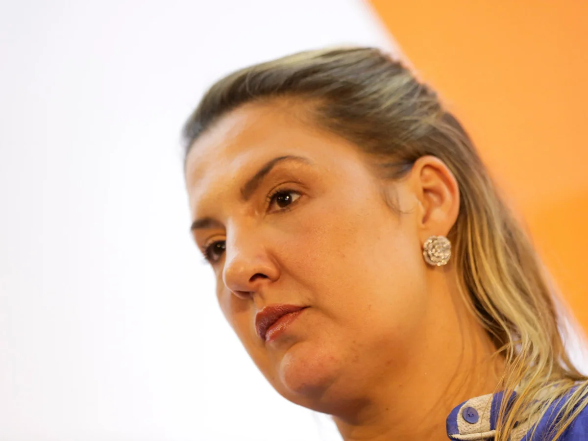 Bolsa Família terá período de 2 anos para transição, diz campanha de Flávio