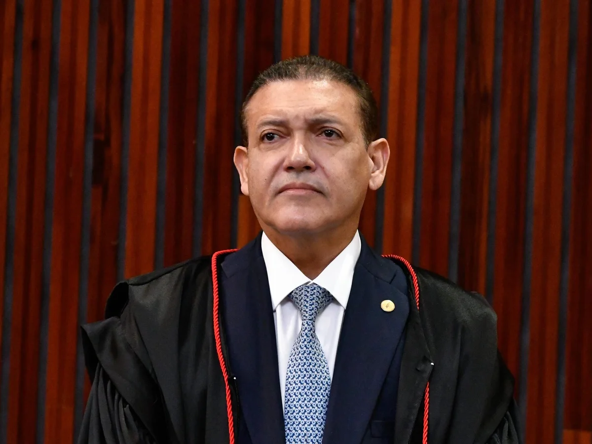 Nunes Marques determina restabelecimento imediato do canal Exército do Lula