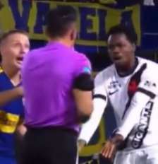 Andrés Gómez foi expulso no duelo entre Boca Juniors e Vasco. Foto: Reprodução/Redes sociais