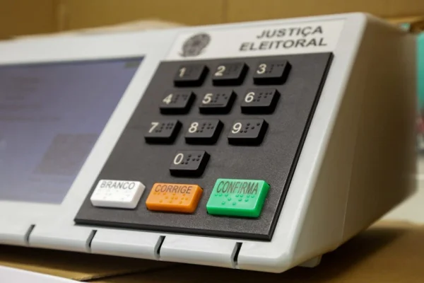 Pesquisas eleitorais não podem mais ser registradas a partir desta terça