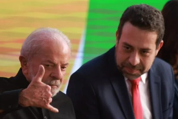 Lula participa de ato com Boulos na Paulista neste domingo