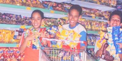 'Tinha o sonho de ter uma fábrica de biscoitos quando era criança': aos 34 anos, Neymar entra em novo negócio com linha infantil para marca brasileira muito conectada com sua memória afetiva da infância. Foto: Divulgação, Acervo Neymar Jr. / Purepeople