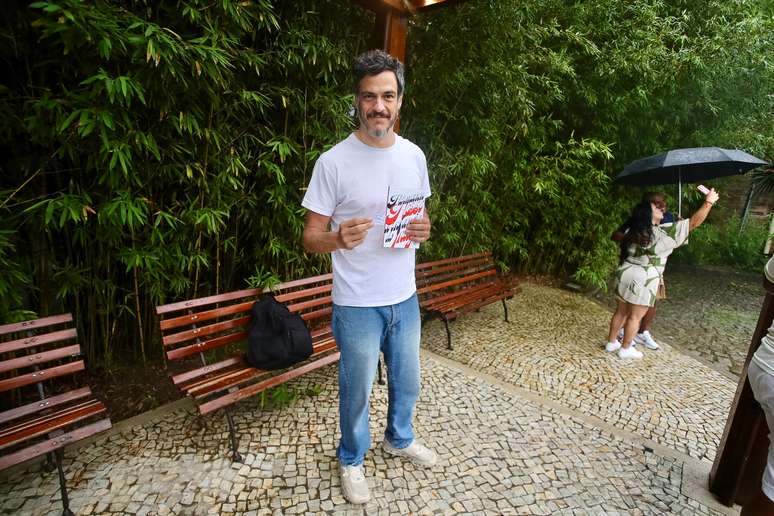 Tata Werneck, Wanessa Camargo e mais famosos vão às urnas para votar; veja fotos