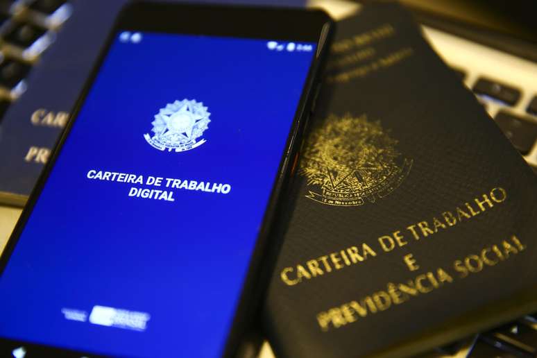 Agora é obrigatório ter duas folgas por semana ou tem exceção? Advogados trabalhistas explicam o fim da escala 6x1
