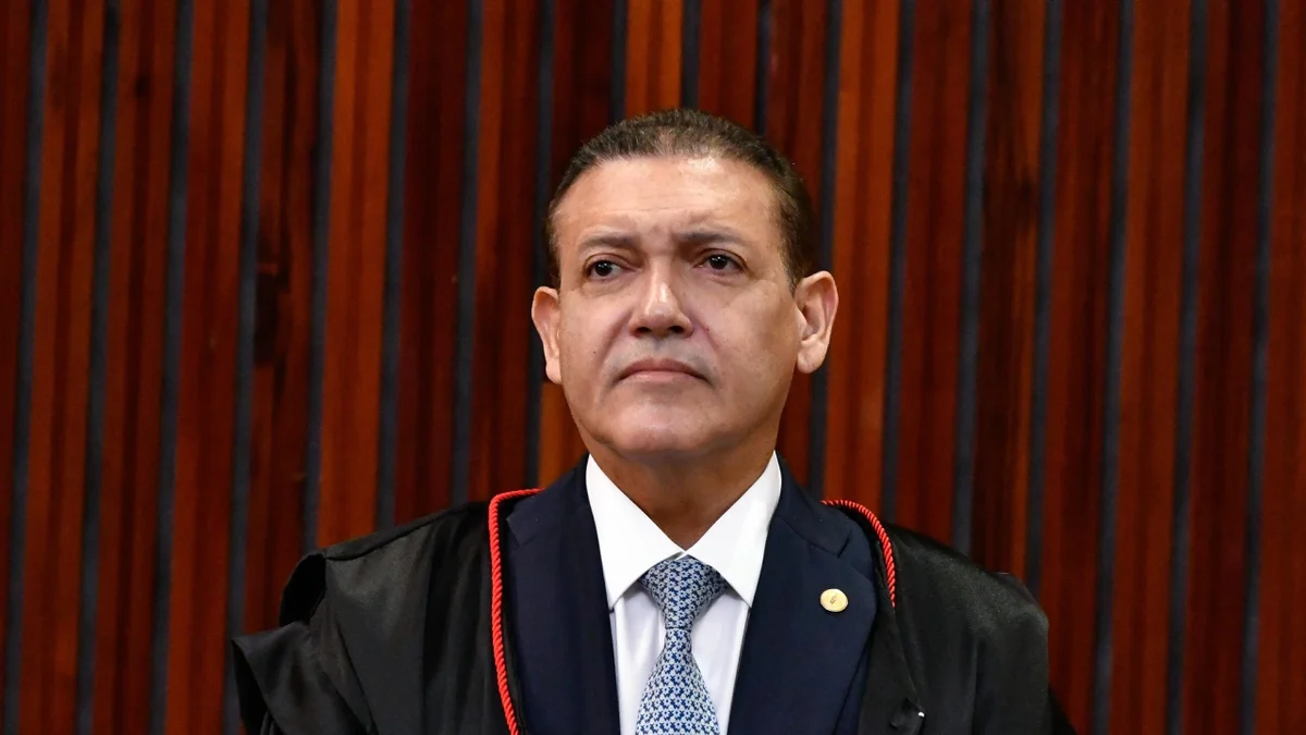 Nunes Marques determina restabelecimento imediato do canal Exército do Lula