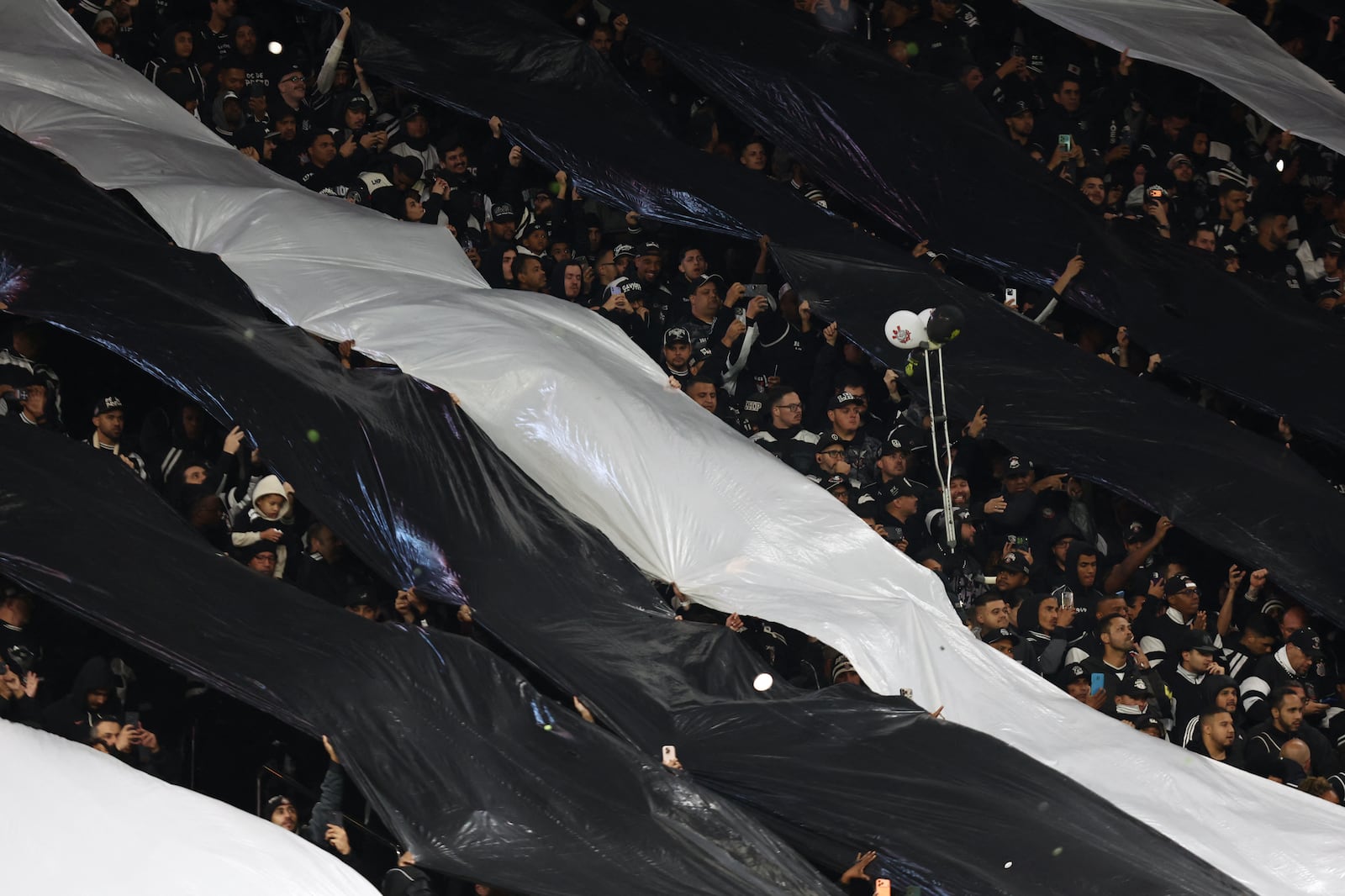 Protesto no Parque São Jorge ocorre após derrota por 4 a 1 para o Palmeiras Jean Carniel/Reuters - 16.09.2026