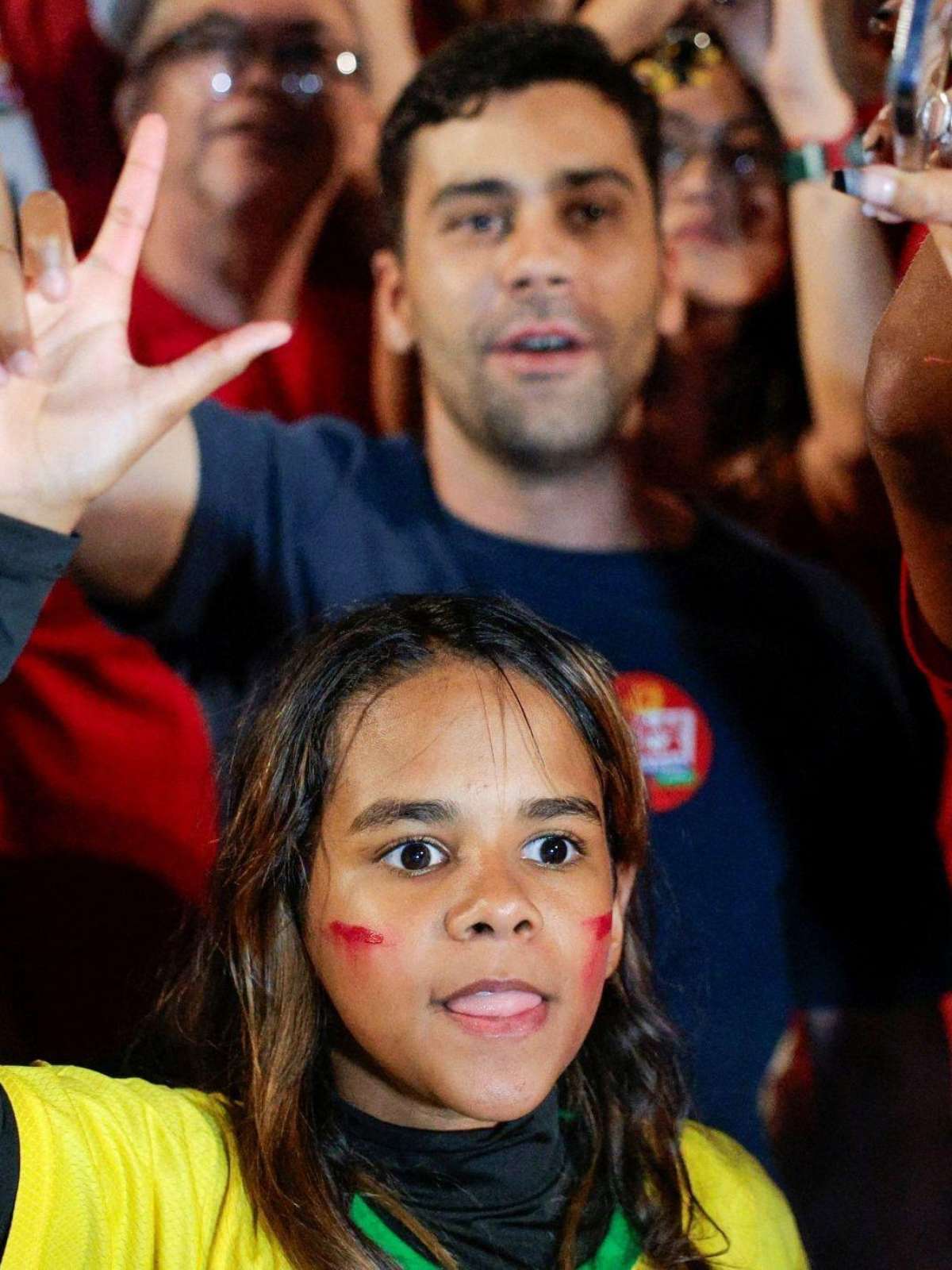 Partidos aliados de Flávio reconhecem a vitória de Lula; Zema fala em golpe