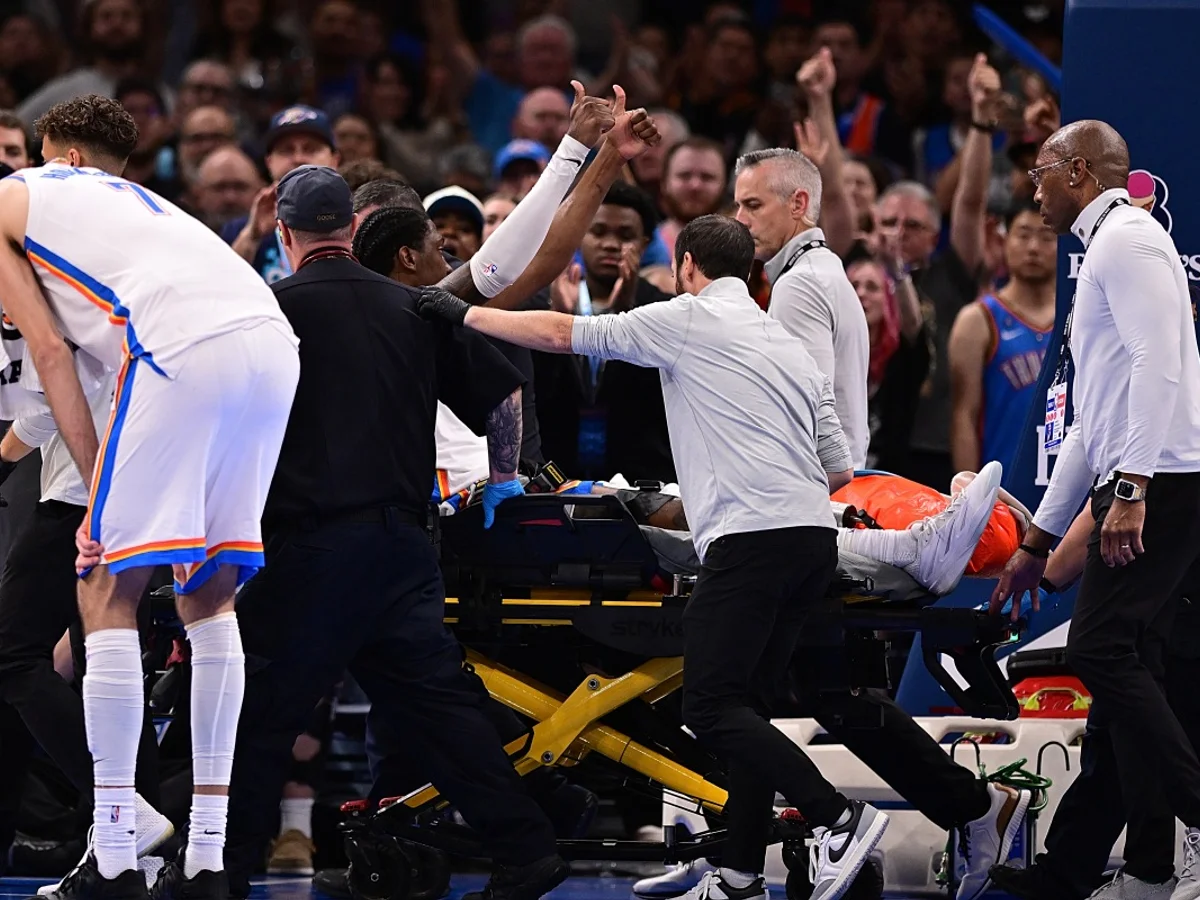 NBA: Jalen Williams deixa jogo de maca após lesão impressionante