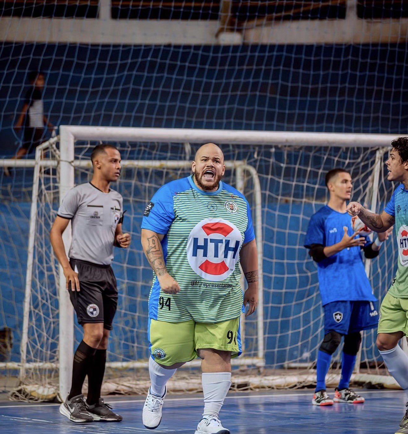 A luta do pivô Brenão para sair dos 251kg e brilhar no futsal: "Eu falava de mim como se estivesse morto"