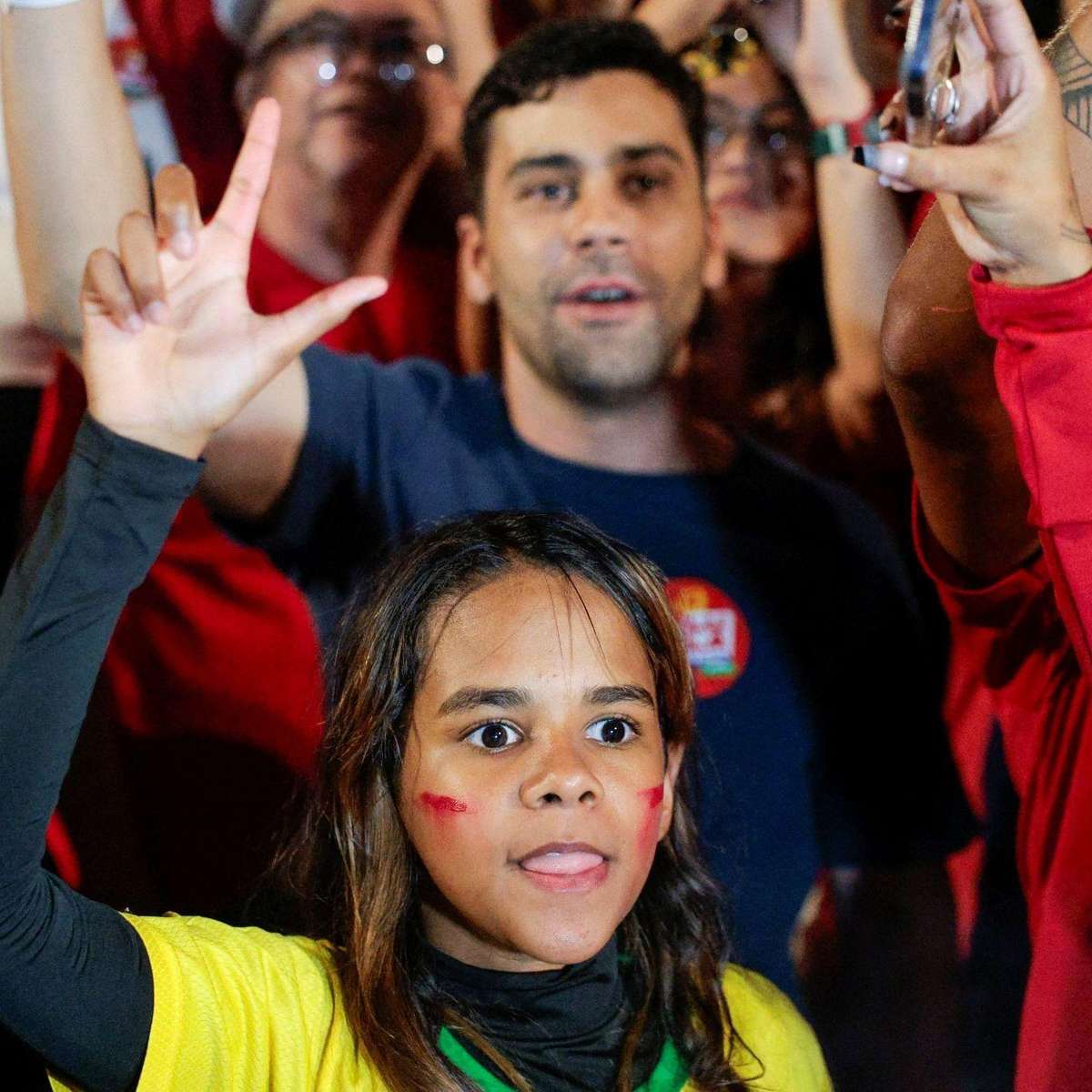 Partidos aliados de Flávio reconhecem a vitória de Lula; Zema fala em golpe