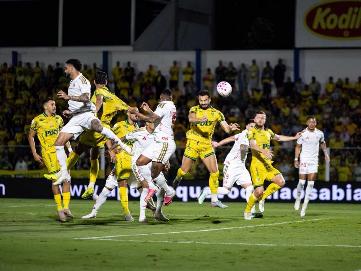 Corinthians respira com derrota do Internacional, mas ainda é ameaçado pelo Z-4 do Brasileirão